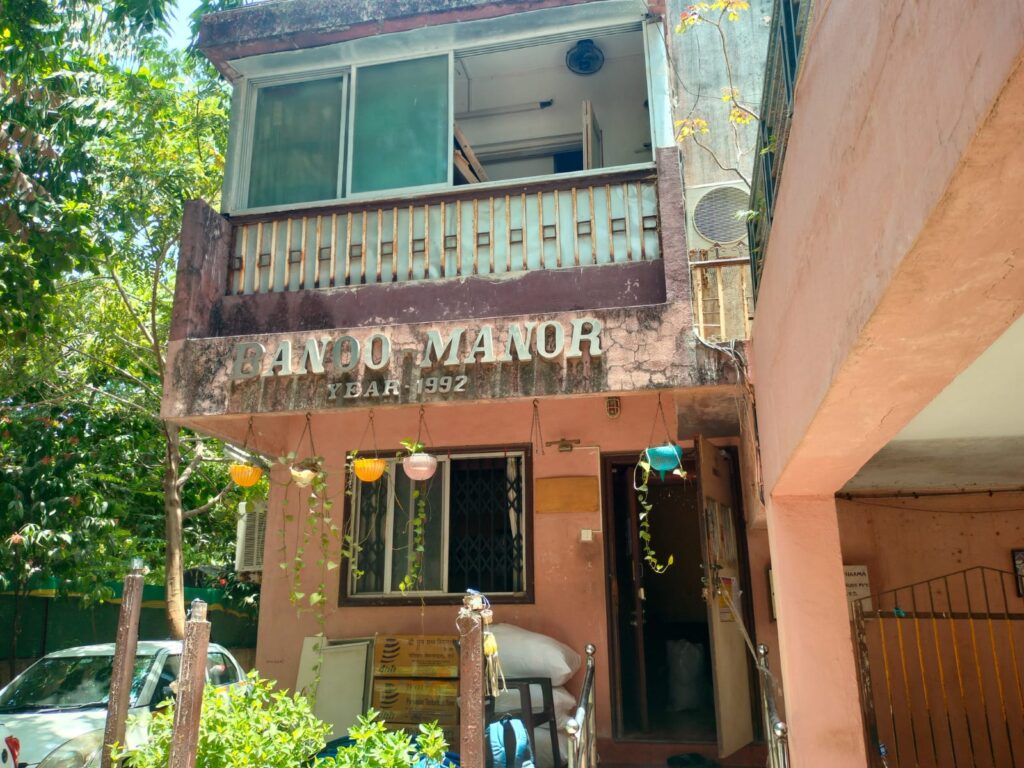 Bano Manoor